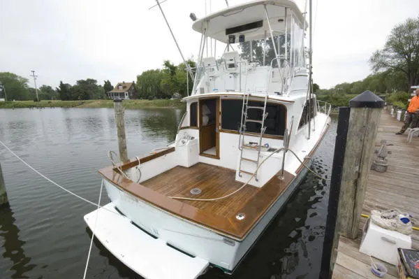 Slide: The Image of Ocean Yachts 42 Super Sport - 1 1980 - 1
