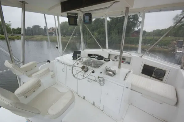 Slide: The Image of Ocean Yachts 42 Super Sport - 1 1980 - 11
