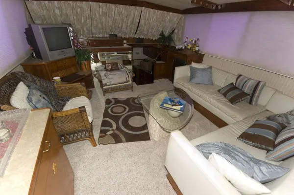 Slide: The Image of Ocean Yachts 42 Super Sport - 1 1980 - 2