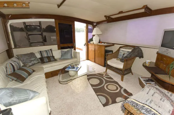 Slide: The Image of Ocean Yachts 42 Super Sport - 1 1980 - 4