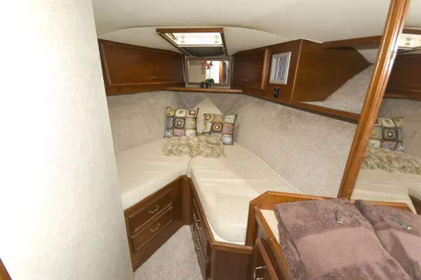 Slide: The Image of Ocean Yachts 42 Super Sport - 1 1980 - 7