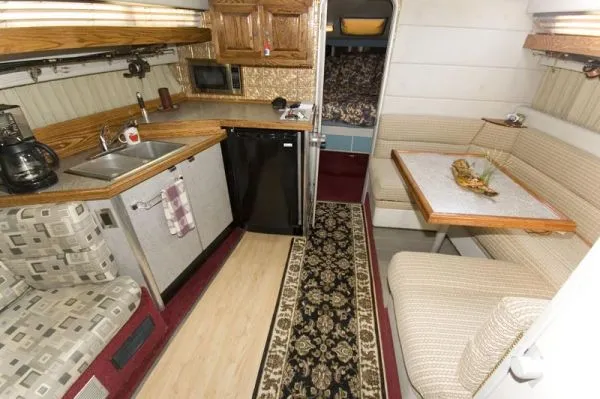 Slide: The Image of Bayliner AVANTI 34 1988 - 1