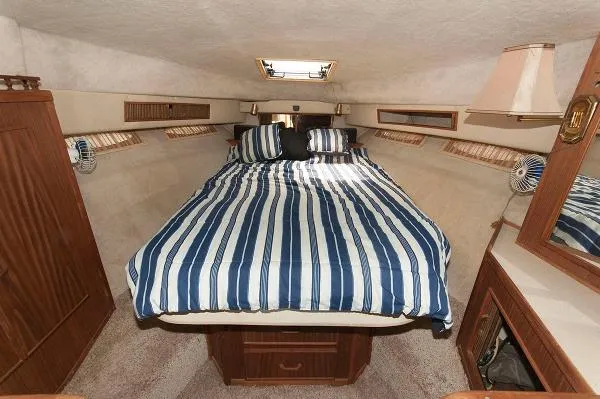 Slide: The Image of Sea Ray 340 Sundancer 1986 - 8