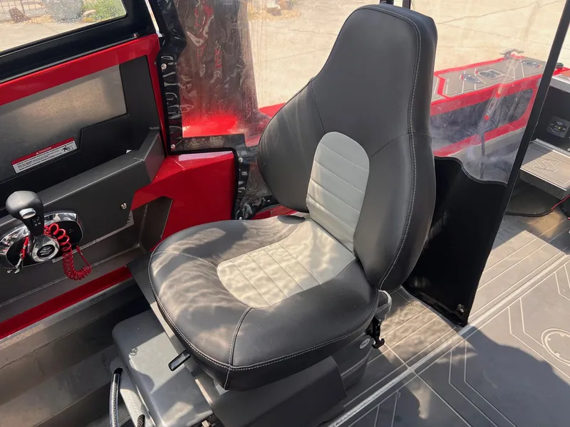 Slide: The Image of Stabi-Craft 1850 Fisher 2025 - 12