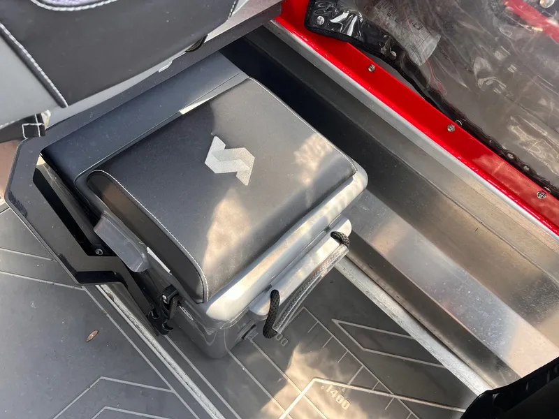 Slide: The Image of Stabi-Craft 1850 Fisher 2025 - 2