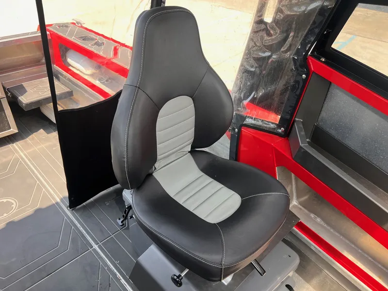 Slide: The Image of Stabi-Craft 1850 Fisher 2025 - 5