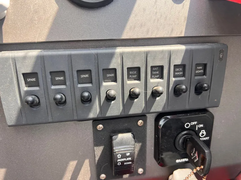 Slide: The Image of Stabi-Craft 1850 Fisher 2025 - 6