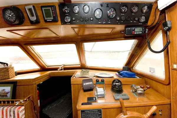 Slide: The Image of KHA SHING TRAWLER Sundeck (twin engine) 1984 - 8