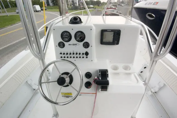 Slide: The Image of Sea Boss 21 Center Console 2008 - 5