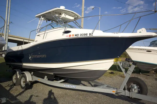 Slide: The Image of Seaswirl 2601 Walkaround w/ Trailer 2006 - 0