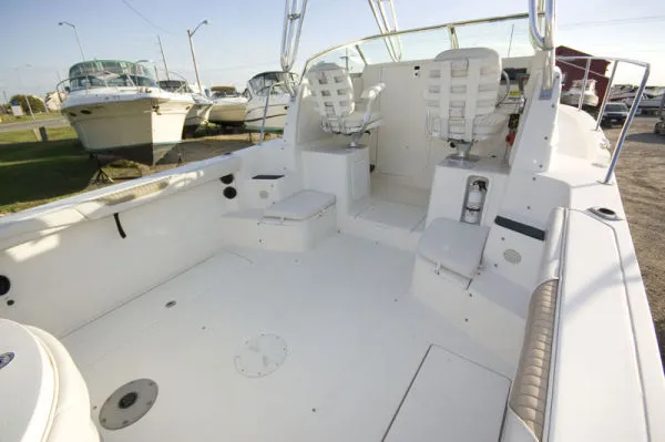 Slide: The Image of Seaswirl 2601 Walkaround w/ Trailer 2006 - 3