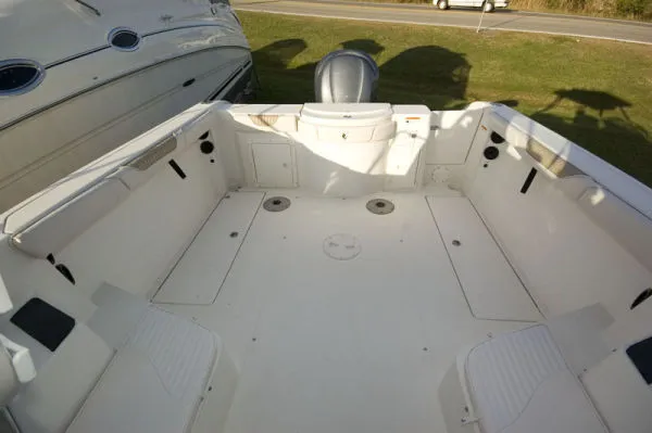 Slide: The Image of Seaswirl 2601 Walkaround w/ Trailer 2006 - 4