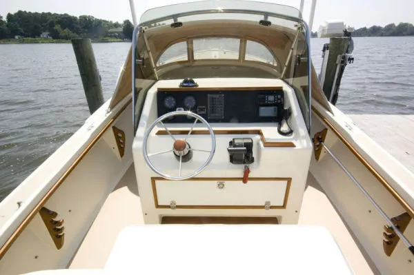 Slide: The Image of Padebco 23.6 Center Console 2000 - 3