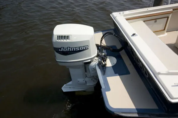 Slide: The Image of Padebco 23.6 Center Console 2000 - 7