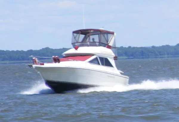 Slide: The Image of Sea Ray 345 Sedan Bridge 1988 - 10