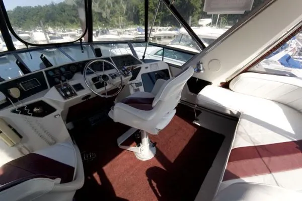 Slide: The Image of Sea Ray 345 Sedan Bridge 1988 - 8