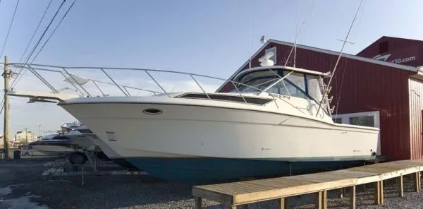 Slide: The Image of Wellcraft 330 Coastal 1996 - 0