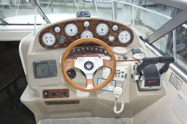 Slide: The Image of Rinker 310 Express 2003 - 9
