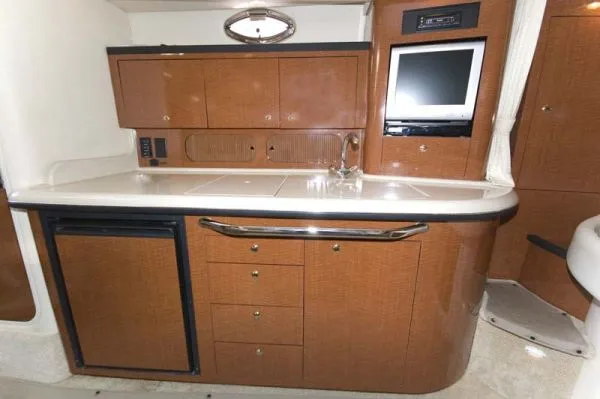 Slide: The Image of Sea Ray 340 Sundancer 2004 - 5