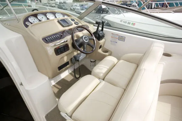 Slide: The Image of Chaparral 29 Signature 2004 - 9