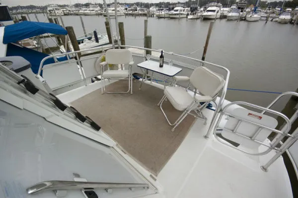 Slide: The Image of Mainship 34 Motoryacht w/ Diesels 1997 - 2