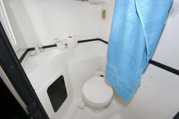 Slide: The Image of Fountain 38 Sport Cruiser 1994 - 8