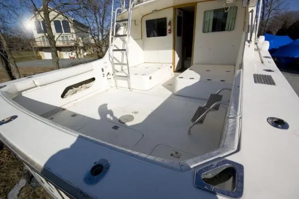 Slide: The Image of Bertram 33 Sport Fisherman 1984 - 2