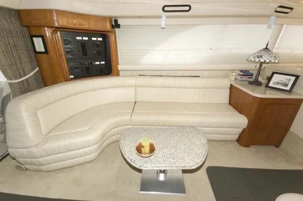 Slide: The Image of Sea Ray 560 Sedan Bridge DE 2000 - 11