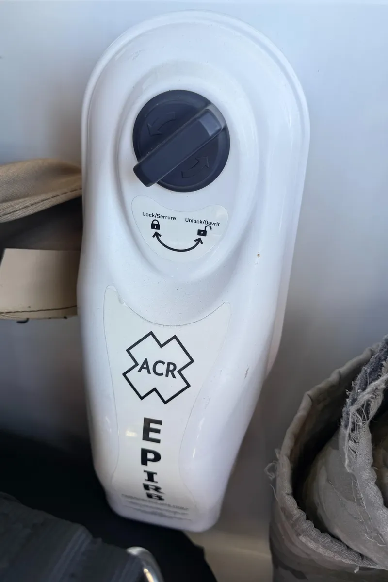 Slide: The Image of ACR EPIRB device on 2000 Carver 450 Voyager Pilothouse boat. - 37