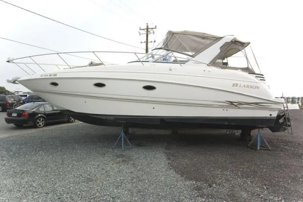 Slide: The Image of Larson 33 CABRIO 2000 - 0