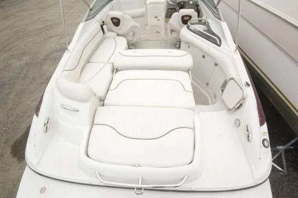 Slide: The Image of Crownline Boats 240 EX Bowrider 2005 - 3