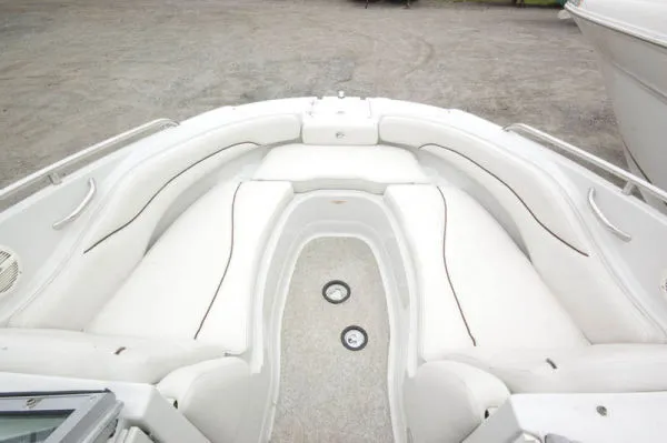 Slide: The Image of Crownline Boats 240 EX Bowrider 2005 - 7