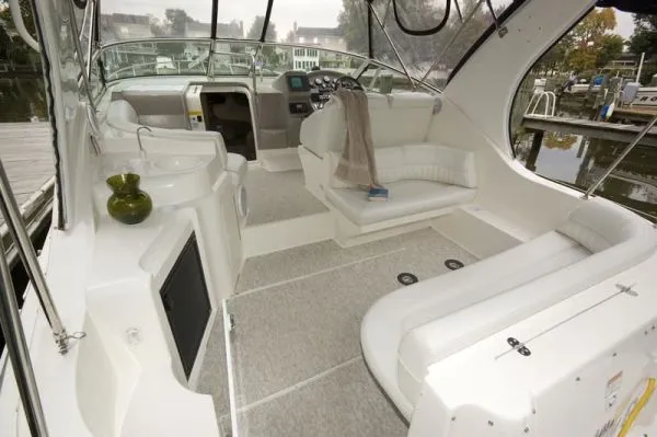 Slide: The Image of Cruiser Yachts 3372 Express 2004 - 1