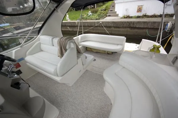 Slide: The Image of Cruiser Yachts 3372 Express 2004 - 2