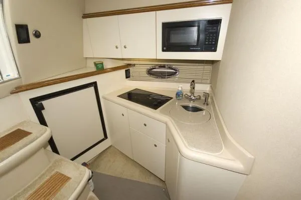 Slide: The Image of Cruiser Yachts 3372 Express 2004 - 3