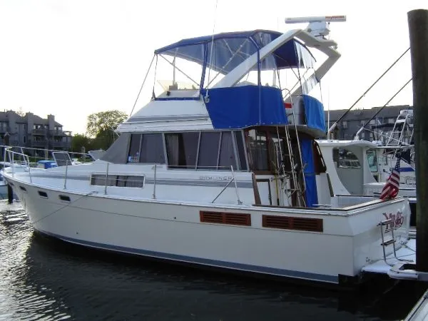 Slide: The Image of Bayliner 3888 Motoryacht 1989 - 0