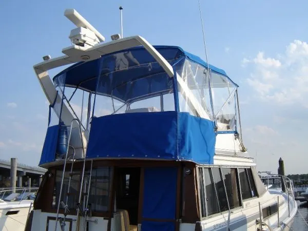 Slide: The Image of Bayliner 3888 Motoryacht 1989 - 2
