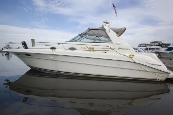 Slide: The Image of Sea Ray 330 Sundancer 1996 - 0