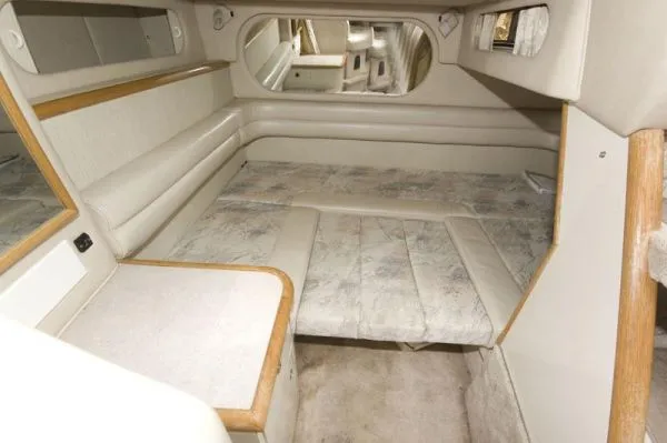 Slide: The Image of Sea Ray 330 Sundancer 1996 - 5