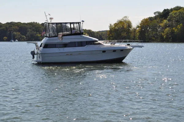 Slide: The Image of Silverton 37 Aft Cabin Motoryacht (MD) 1988 - 1