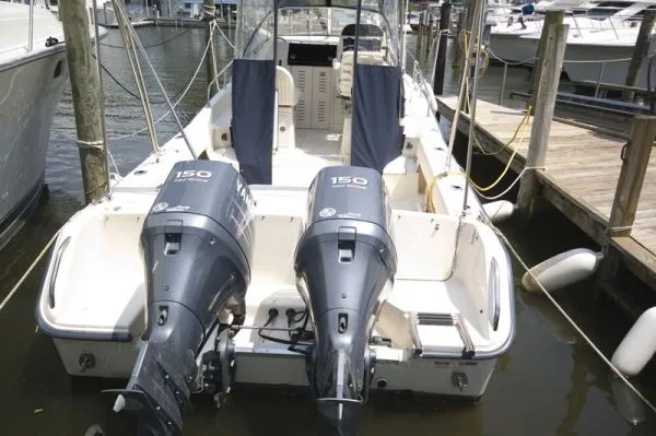 Slide: The Image of Grady-White 270 ISLANDER 2004 - 6