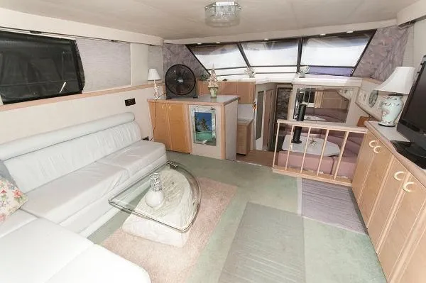 Slide: The Image of Silverton 46 Motoryacht 1990 - 7