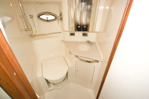 Slide: The Image of Sea Ray 460 Sundancer 2003 - 9