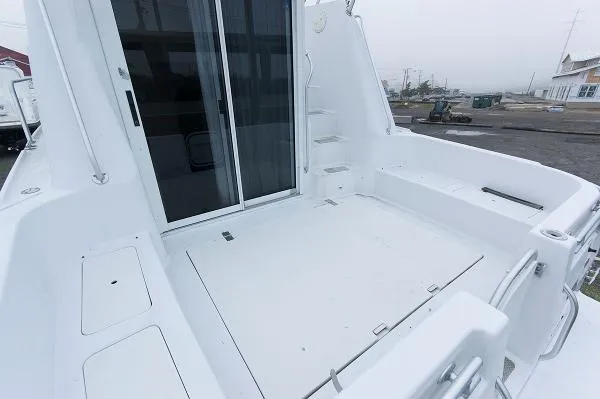 Slide: The Image of Mainship Sedan Bridge 1998 - 2