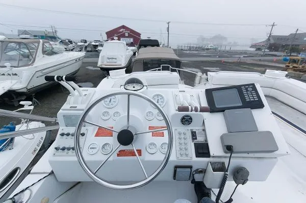 Slide: The Image of Mainship Sedan Bridge 1998 - 6