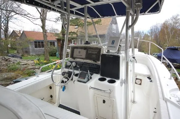 Slide: The Image of Boston Whaler 26 Outrage with Trailer (MA) 2000 - 5