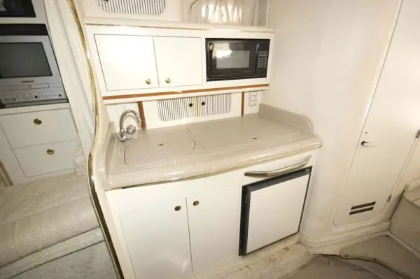 Slide: The Image of Sea Ray 290 Sundancer 2001 - 5