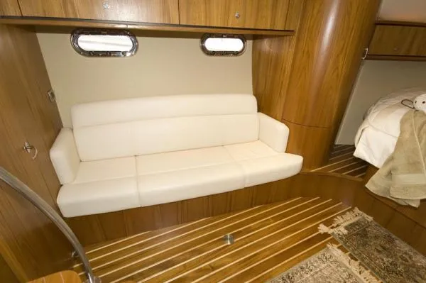 Slide: The Image of Tiara 3500 Sovran with IPS Drives 2009 - 5