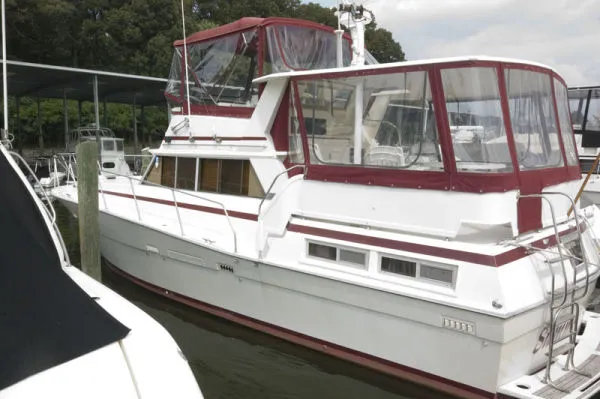Slide: The Image of Viking 43 Double Cabin Motoryacht 1980 - 0