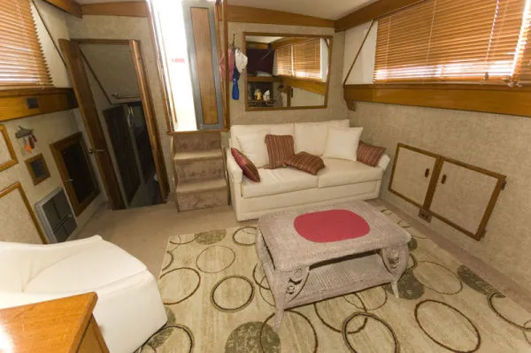 Slide: The Image of Viking 43 Double Cabin Motoryacht 1980 - 2